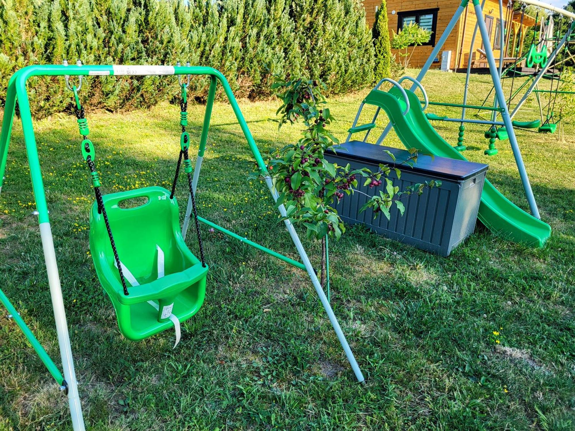 Wczasy Mazurskie - Domek Caloroczny Bez Mazury Moldzie Exterior foto